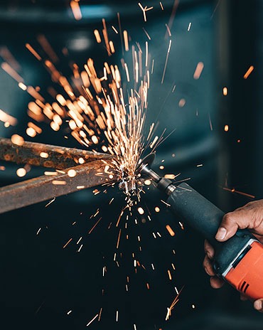 Drilling a well oil